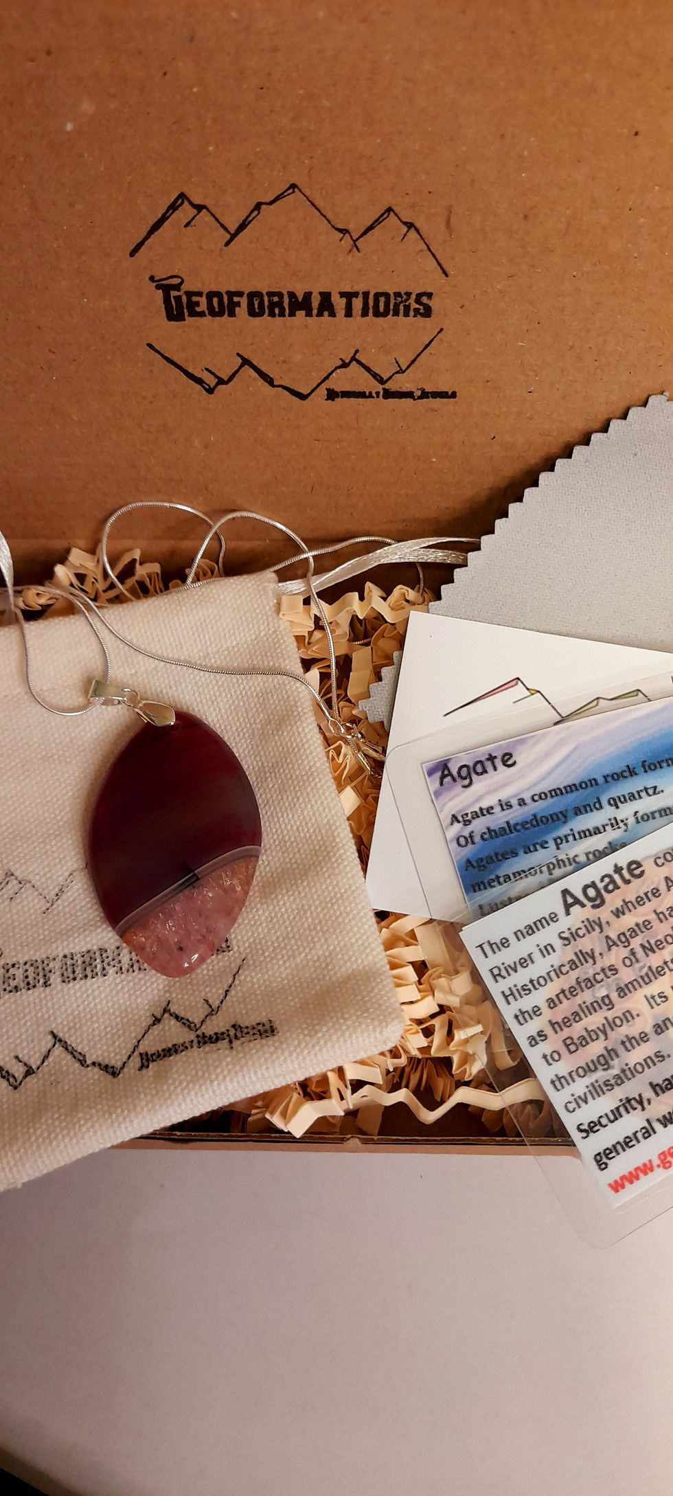 Thumbnail: Medium Agate Pendant