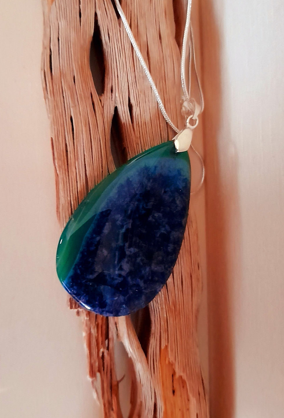 Thumbnail: Medium Agate Pendant