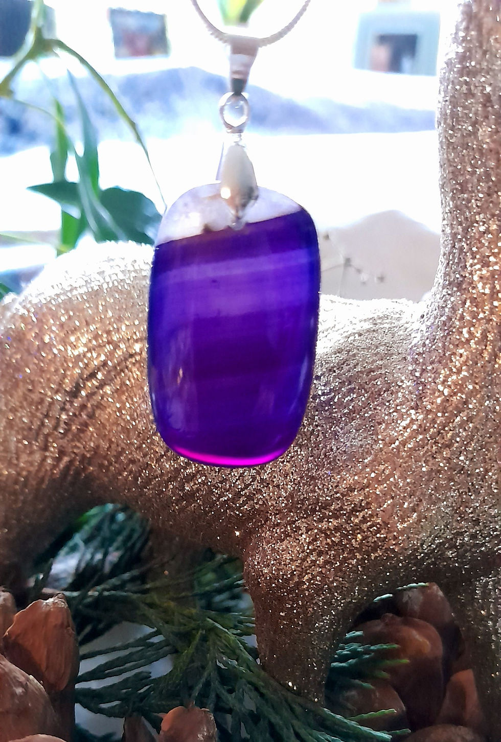 Thumbnail: Small Agate Pendant
