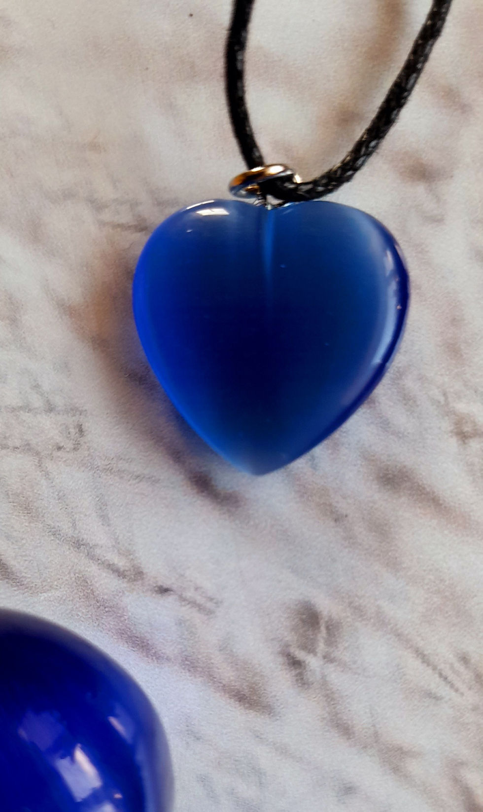 Thumbnail: Small Cats Eye Heart Pendant