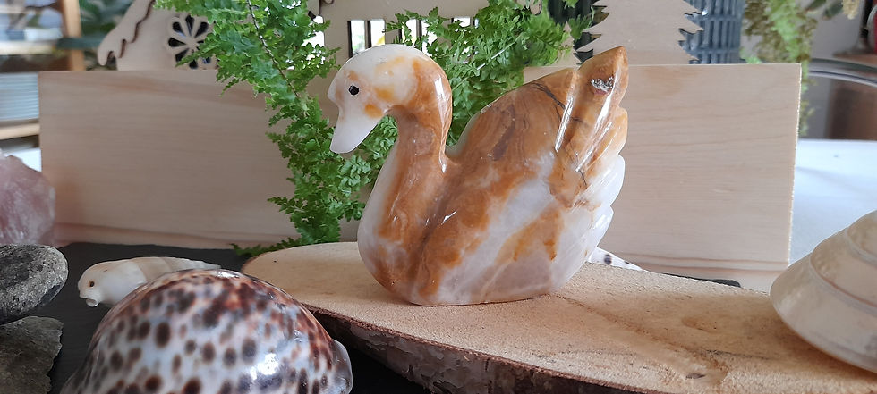 Thumbnail: Marble Onyx Swan