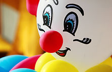 Kleurrijke ballon clownb