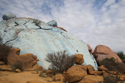 Maroc - rochers peints à Tafraoute