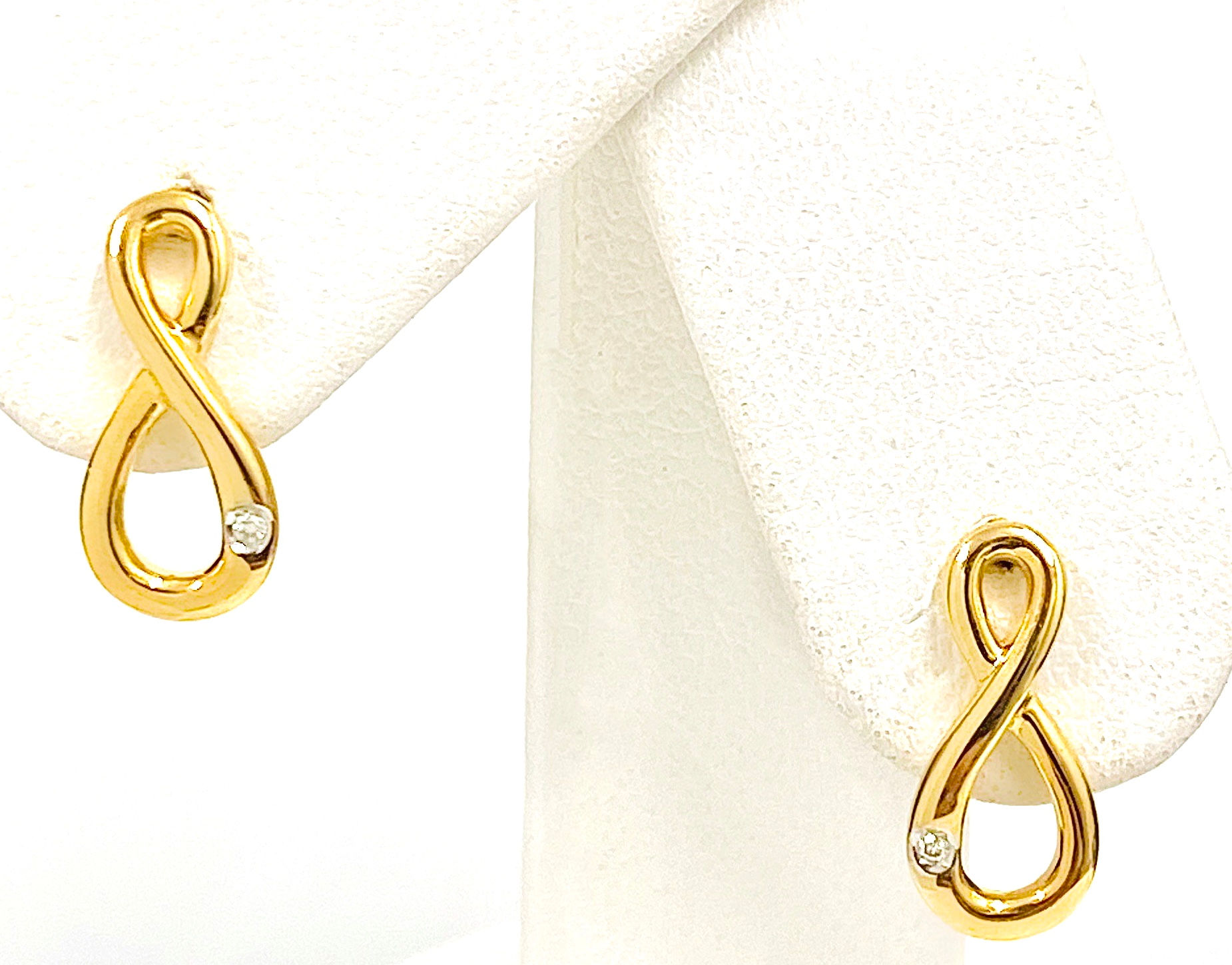 9 Carat Yellow Gold Diamond Set Infinity Knot Stud Earrings