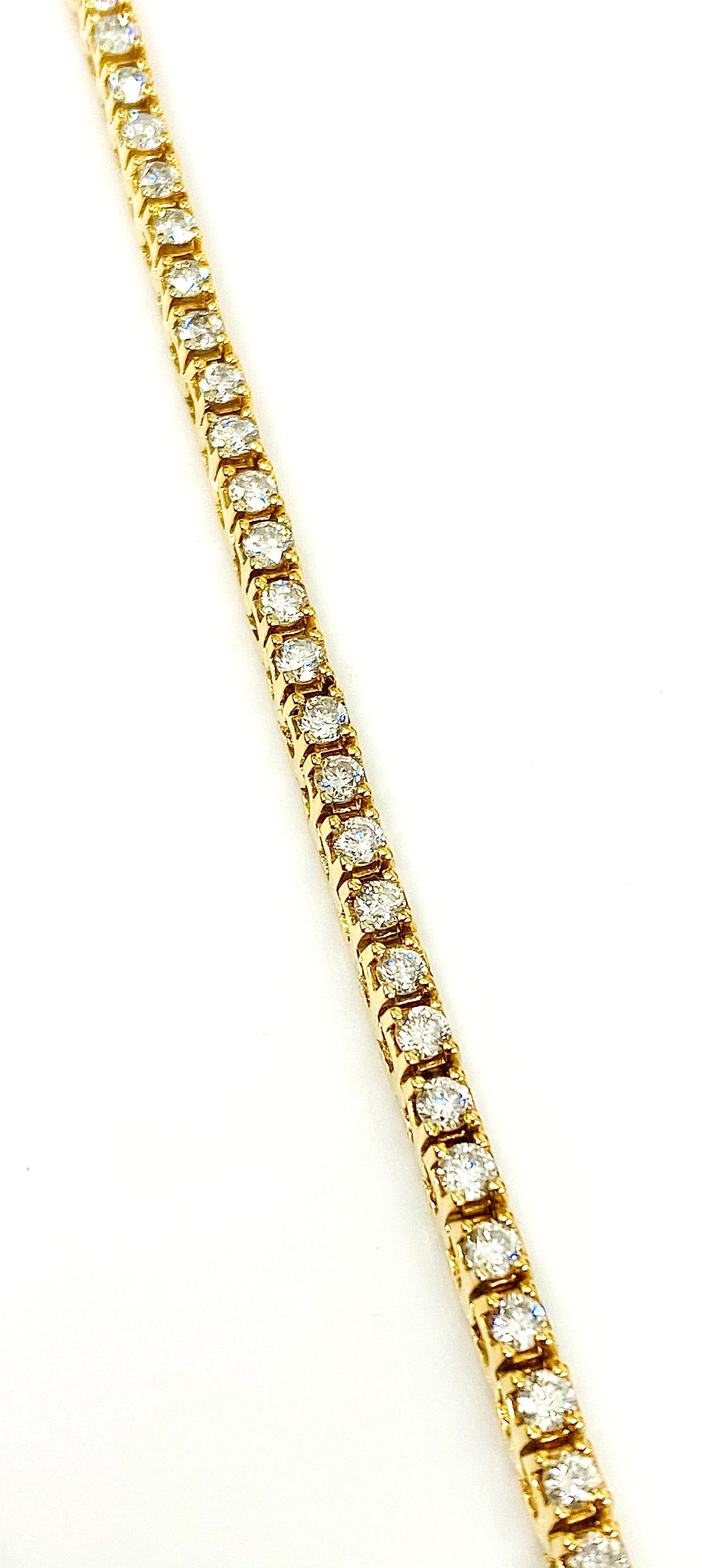 Thumbnail: 2.00ct Total Round Brilliant Cut Diamond Tennis Bracelet in 18 Carat Yellow Gold