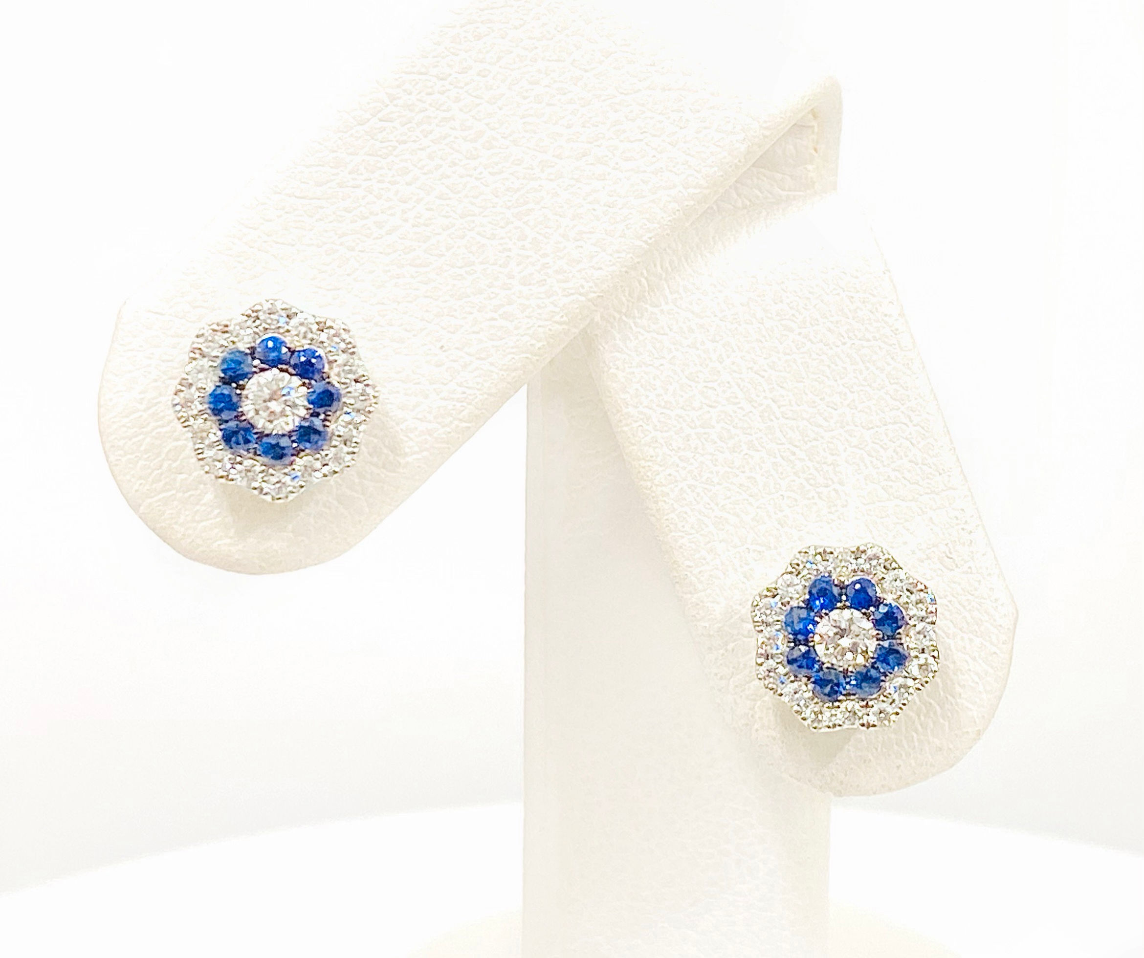 9 Carat White Gold Sapphire & Diamond Daisy Cluster Stud Earrings