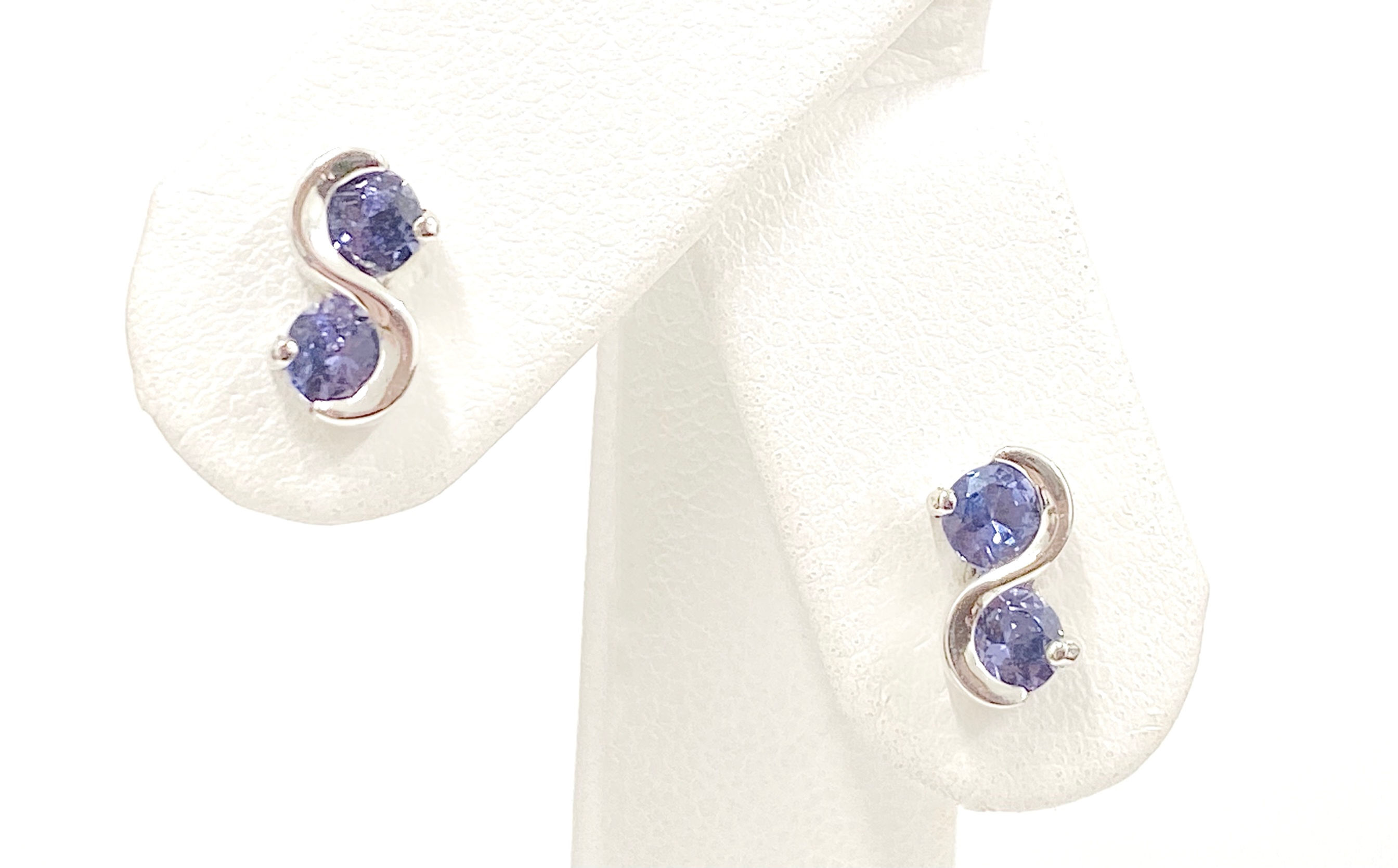 Round Brilliant Cut Double Tanzanite S Shaped Stud Earrings in 9 Carat Gold