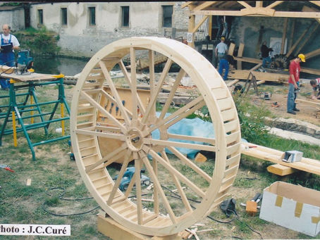 Restauration de moulins à eau lorrain ( II ) .