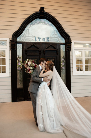 summer wedding wedgewood lindsay grove phoenix