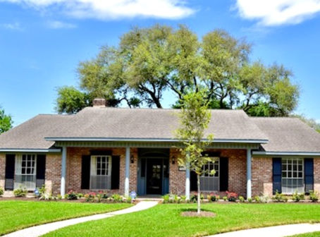 10 Rules for Flipping Houses In 2023