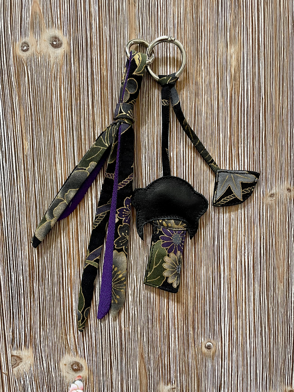 CIONDOLO BORSA KOKESHI NERO