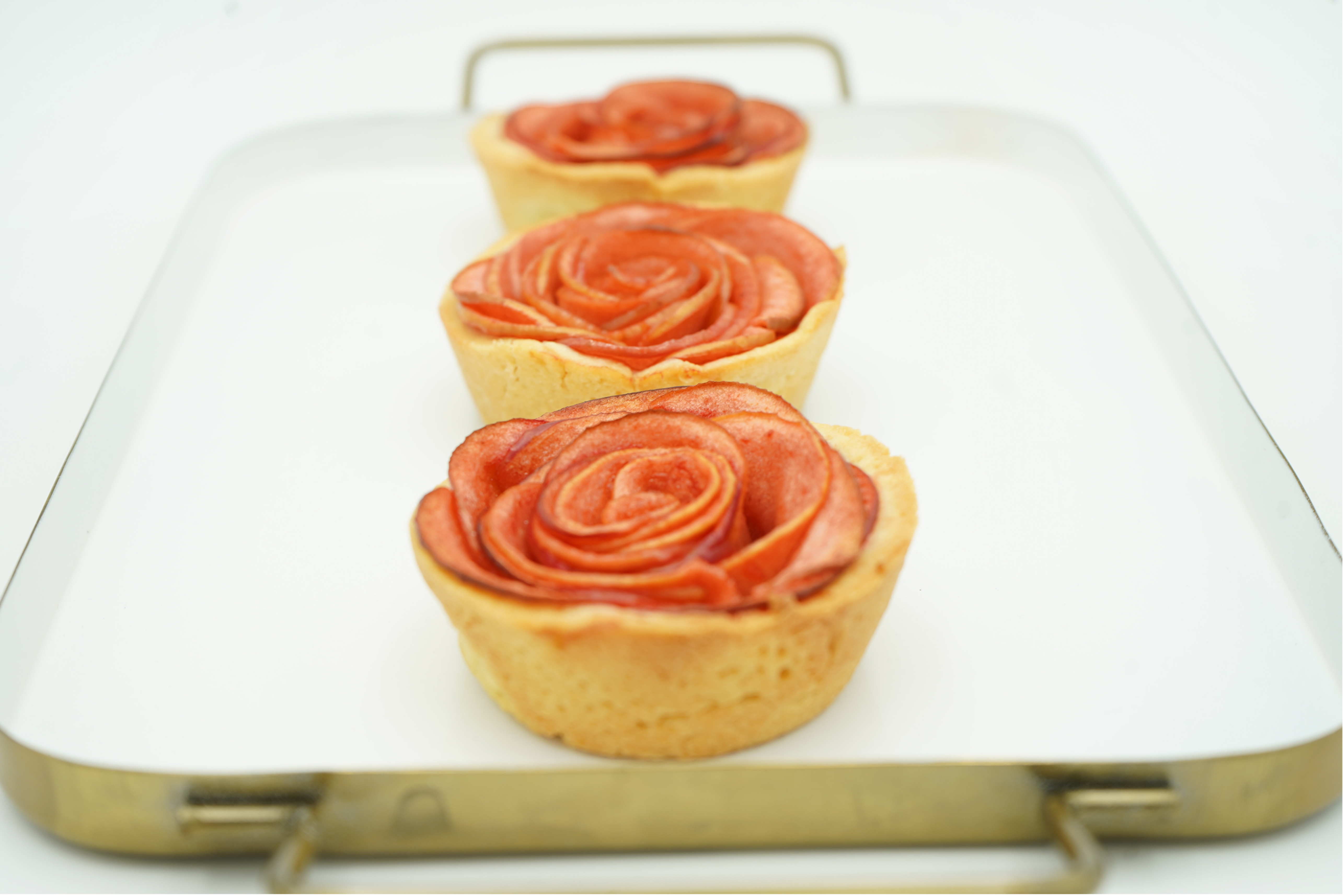 6 Caramelised Apple Rose Tartlets