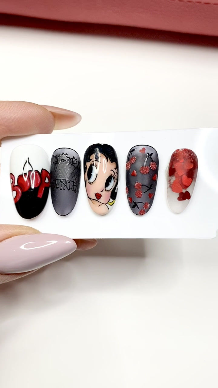 Thumbnail: Betty Boop (5 as seen & 5 black nails are included)