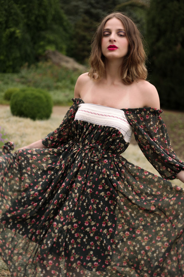 Thumbnail: Dress Small Flowers