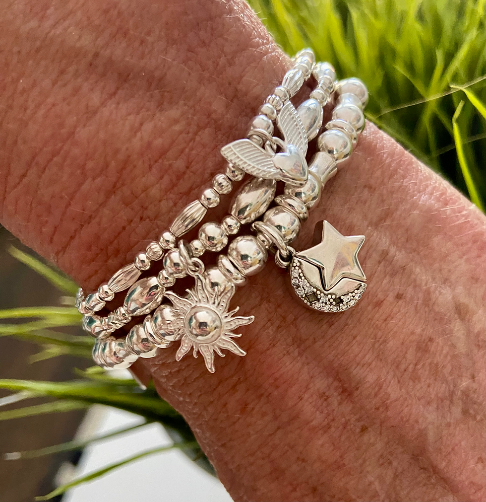 Thumbnail: Silver Angel Wings textured rice bracelet