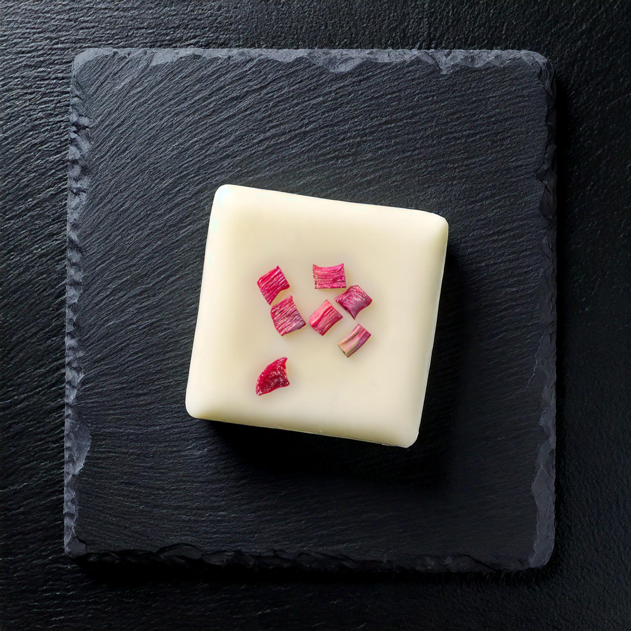 Black Plum & Rhubarb