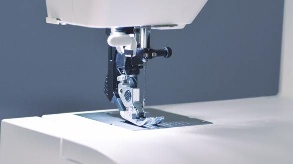 Miniature : Machine à coudre Select 4.2 - PFAFF