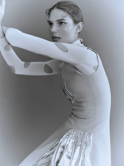 VOGUE_ADELASTENBERG_TOUCH87