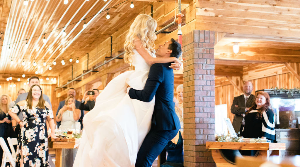 Bröllopsdans i Billdal – första dans med RV Wedding Dance Entertainment