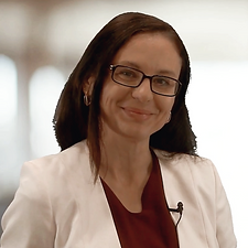 Lina Manova Pic 1.png