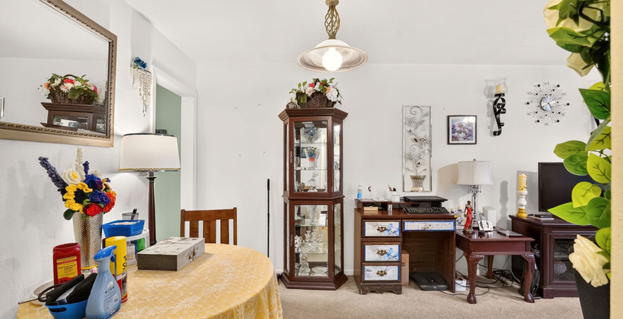 Dining area and home office space at Chula Vista Park