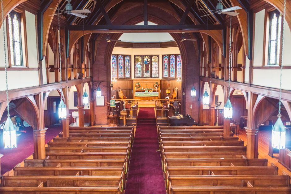 Keeping Atlanta Church Carpets Clean Without Shutting Down for a Day