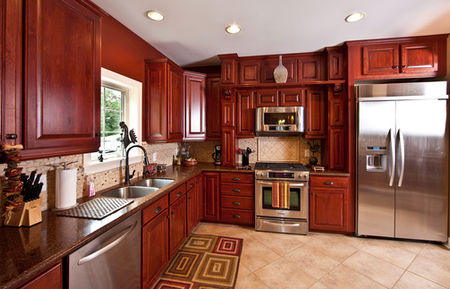 The Grand Teton modular home, kitchen, cherry cabinets, stainless appliances