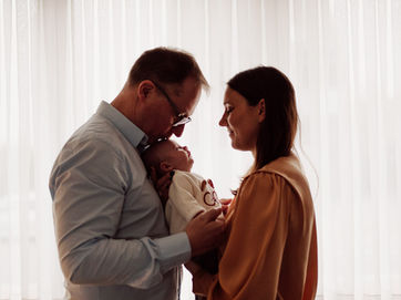 Lifestyle Newborn Baby en Gezin fotoshoot aan huis in Antwerpen Duffel Mechelen Lier Kontich Aartselaar Sint-Katelijne-Waver Edegem Putte