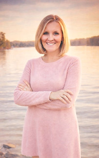KristieCookeLakeAnna_edited.jpg