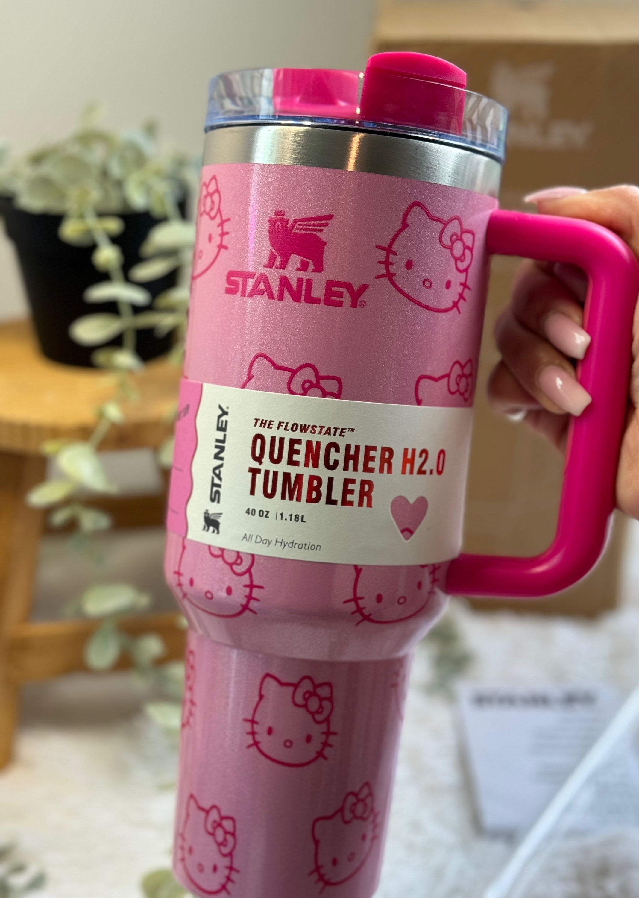 HK 💕Pink 40 oz Tumbler 