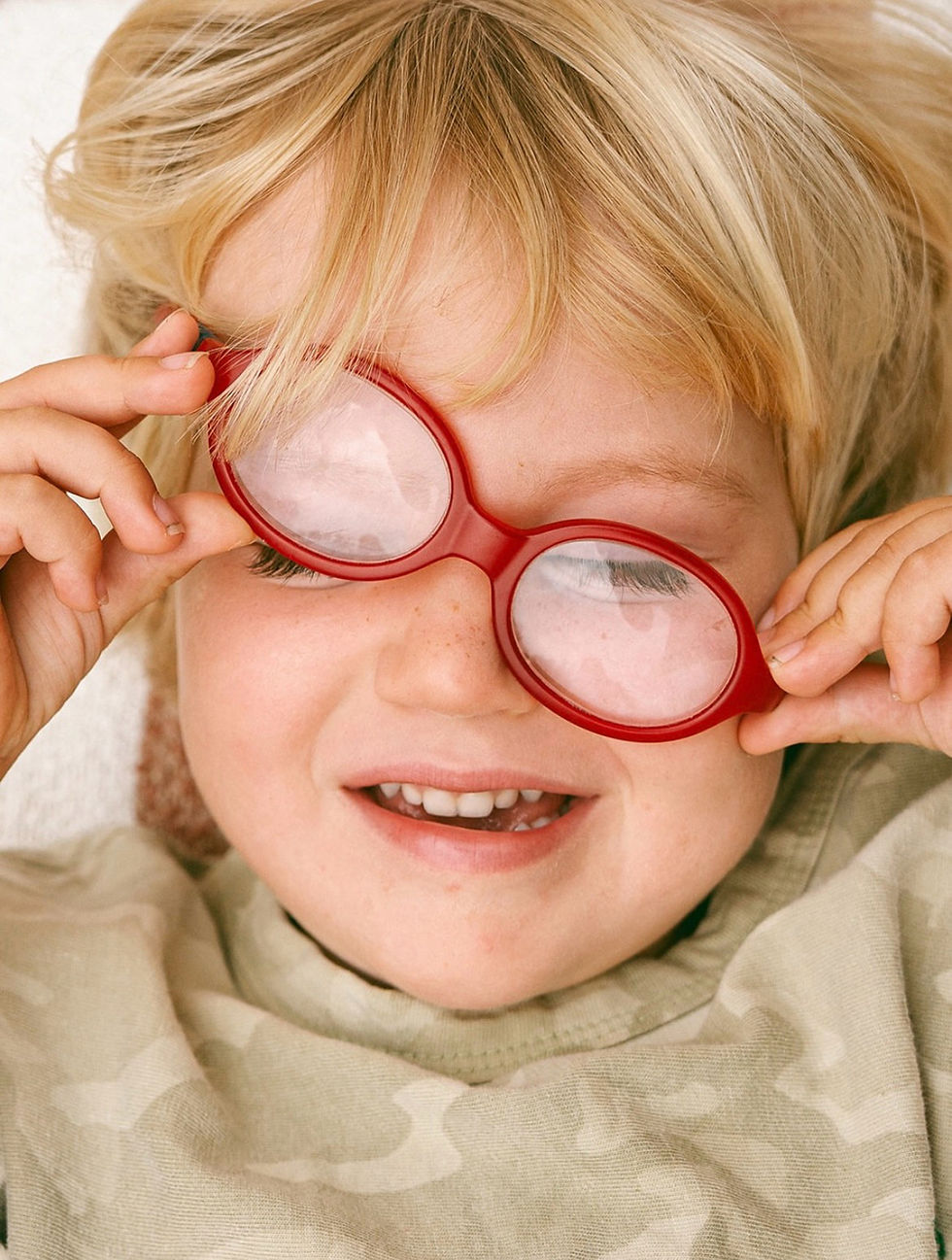 Children's eye test Thirroul Illawarra. Kids behavioural testing. See Side Optical
