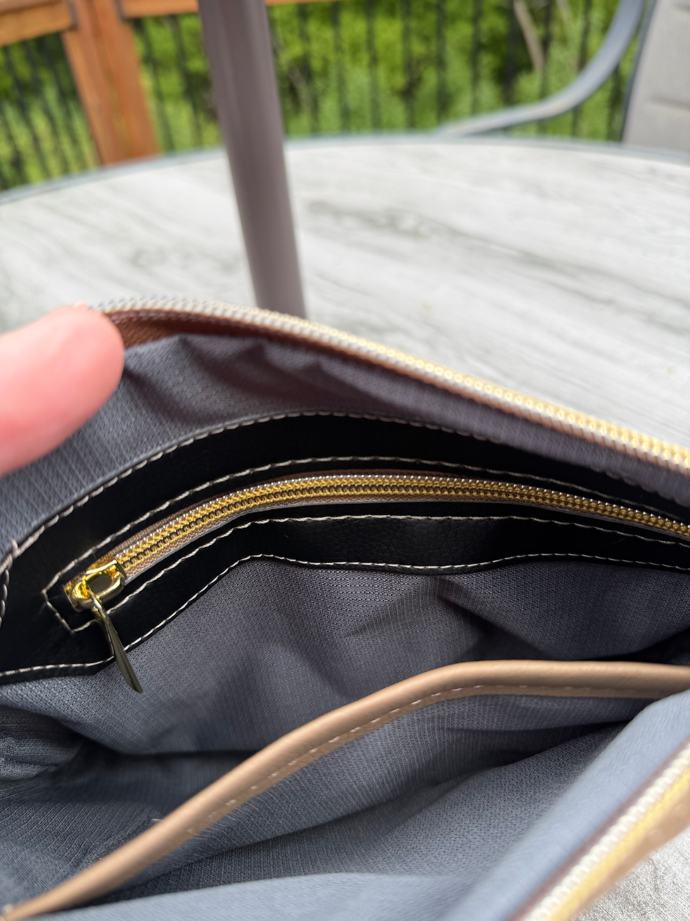Thumbnail: #529 Alma Bonita Wristlet