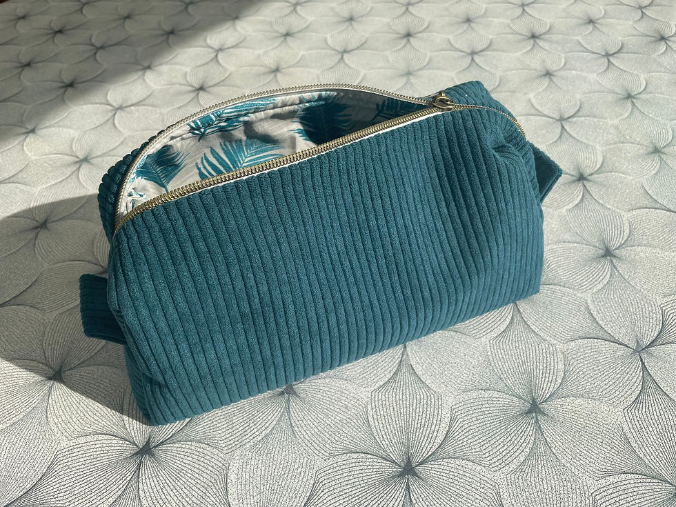 Miniature : Trousse de toilette disponible sur commande 