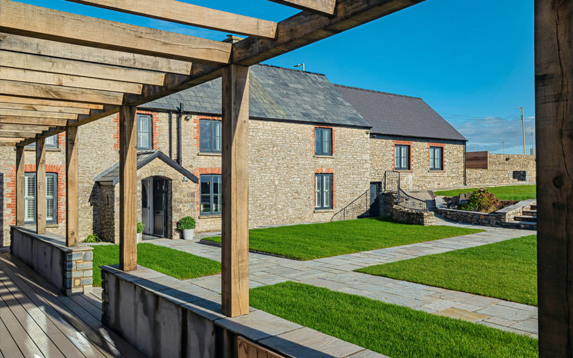 _DSC2512 edt_edited.jpg