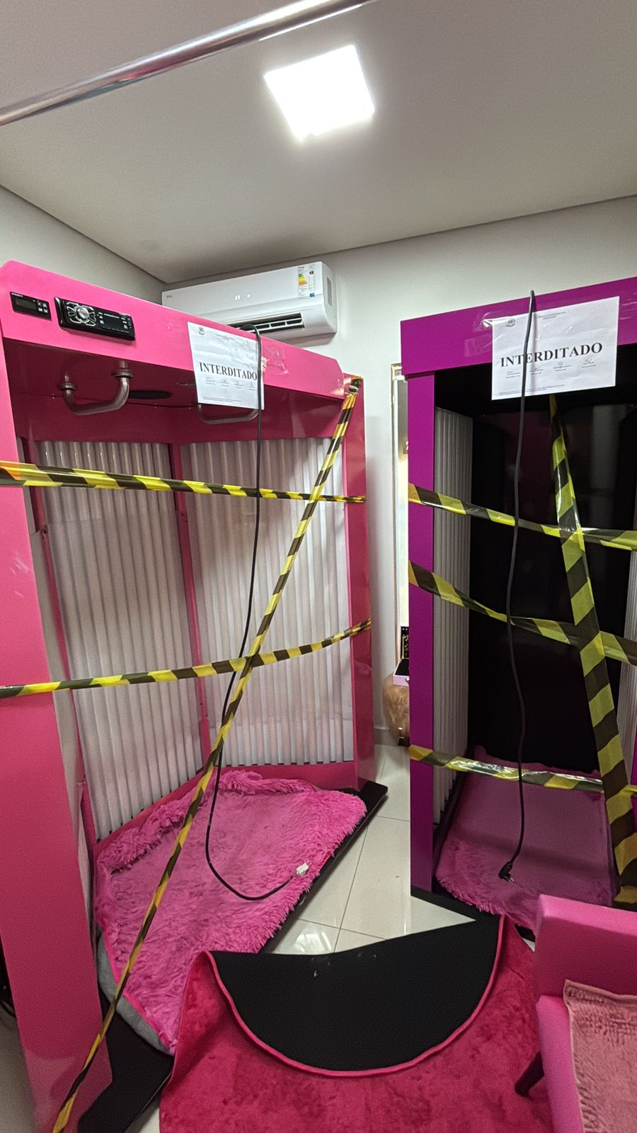 Operação apreende câmaras de bronzeamento