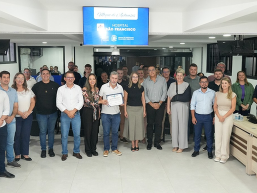 HOSPITAL SÃO FRANCISCO RECEBE HOMENAGEM DA CÂMARA DE VEREADORES
