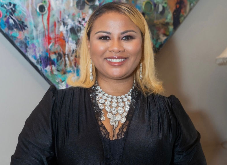 Tyronica S. Carter Is Standing On Business with New Book "How To Become A 6 Figure Earner"