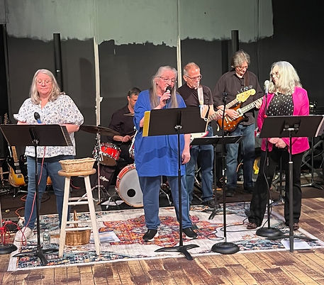 2025 CH Barb w Band