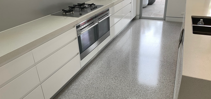 Kitchen outfitting. Seamless floors.