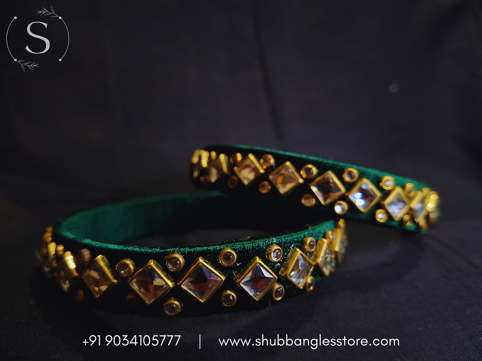 Thumbnail: Kundan Green Silk Thread