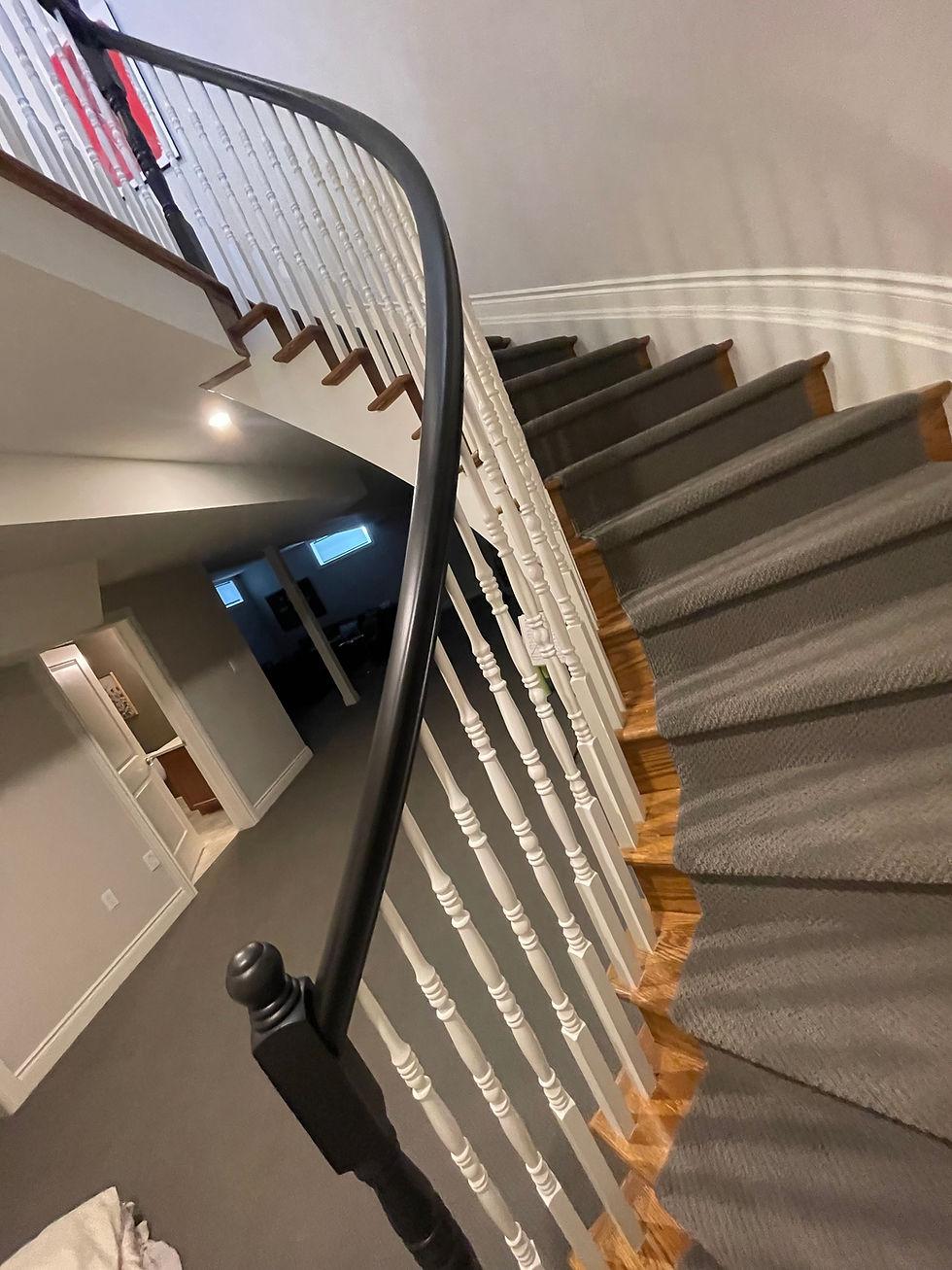Is There a Company in Ottawa That Paints Handrails and Spindles?
