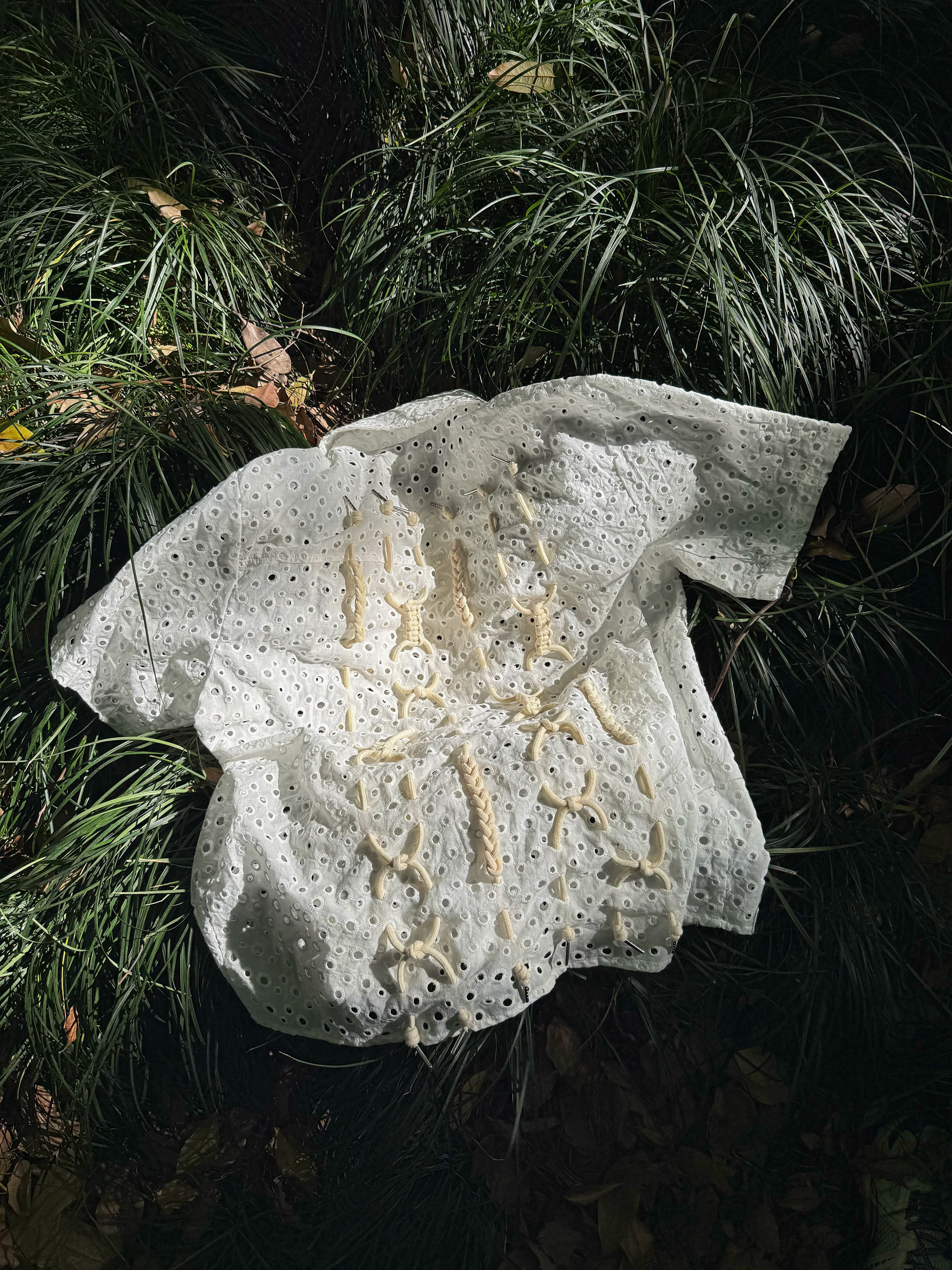 Cloud Knot shirt (white)
