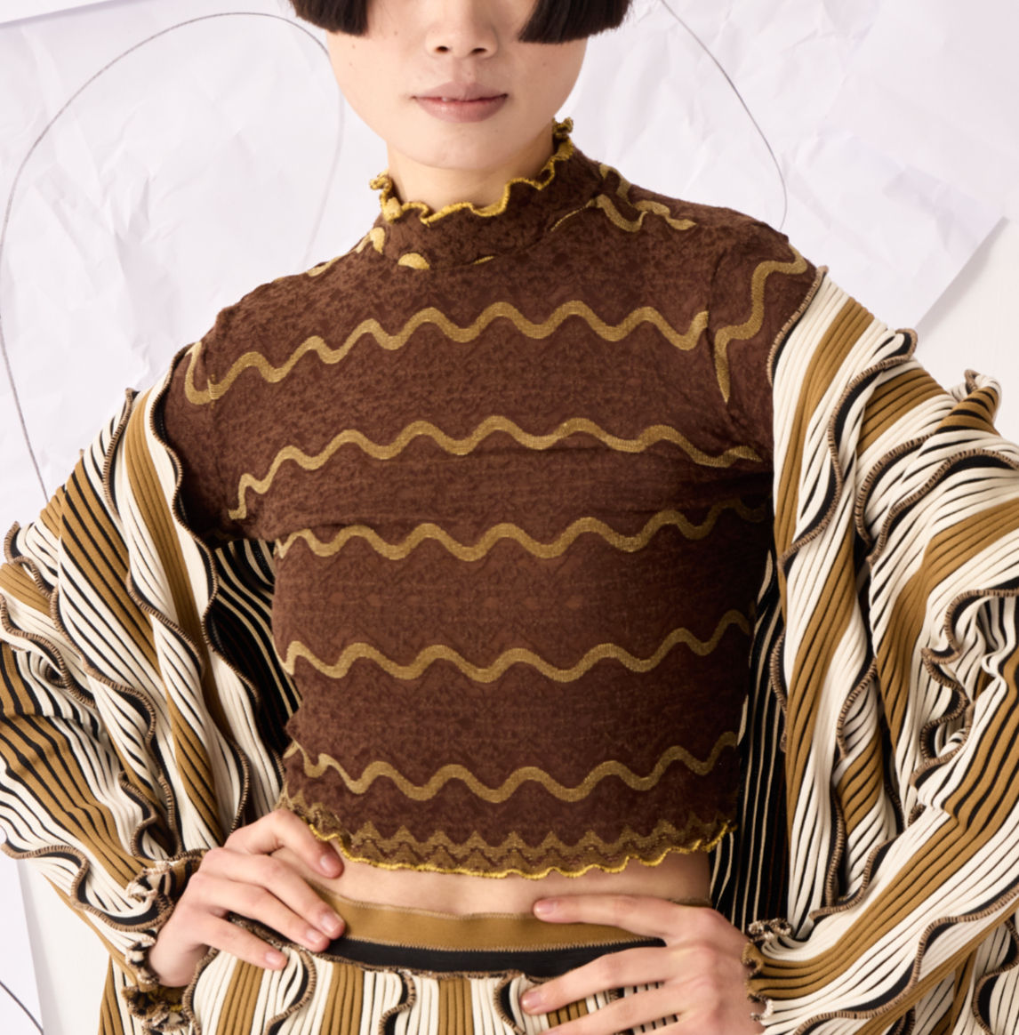 Wavy Fitted knit top