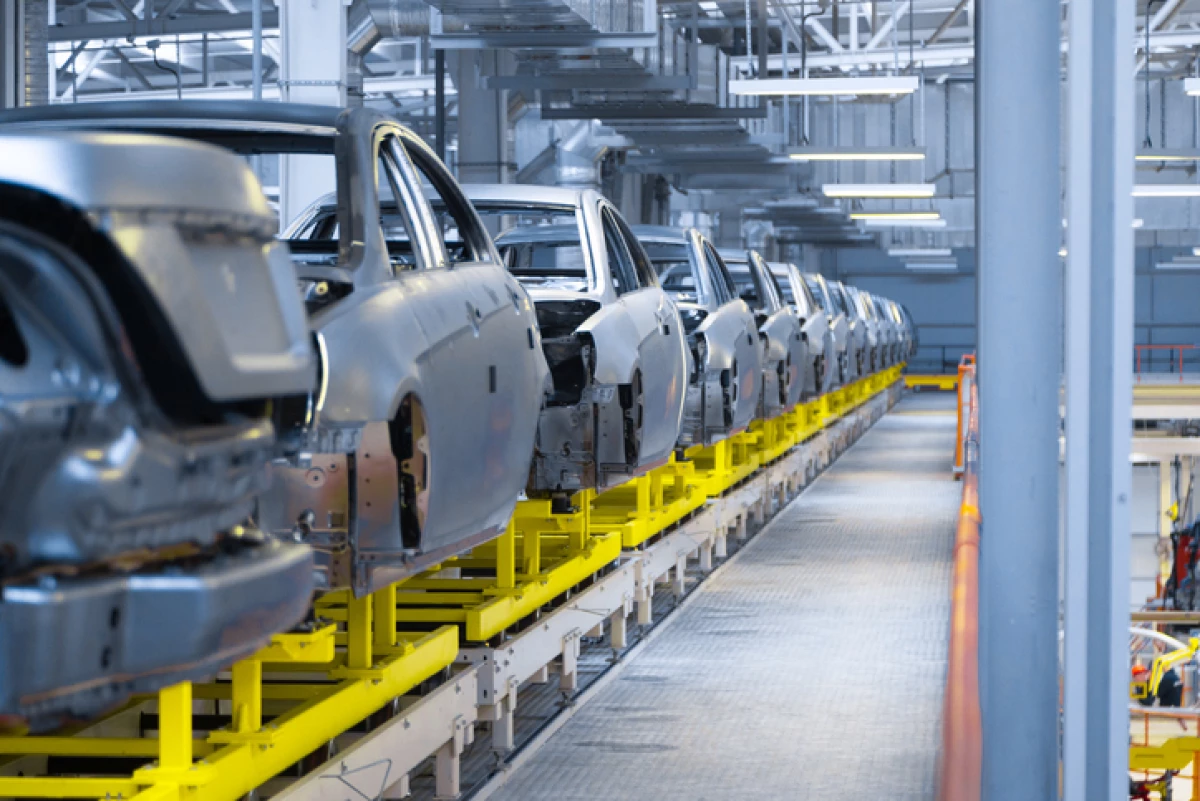 Producción y exportación de autos en México aumentan en agosto