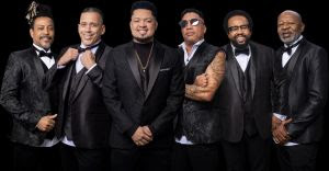 Vendas abertas: Revelação comemora 30 anos de carreira com grande show na Arena Independência