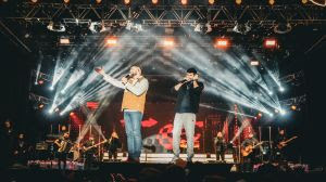 Zé Neto e Cristiano aquecem a noite fria na 56ª Expô Barbacena