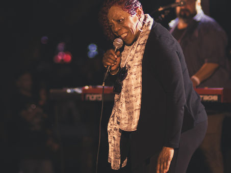 BARRACÃO DO BLUES RECEBE SHOW INTERNACIONAL COM LARETHA WEATHERSBY & BRUNO MARQUES BAND