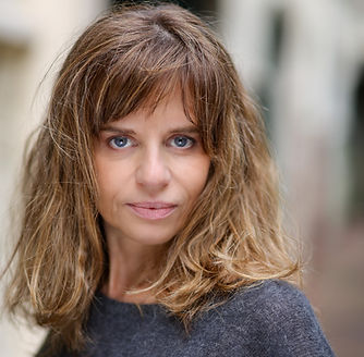 valeria novak comédienne voix-off Paris voix-off femme