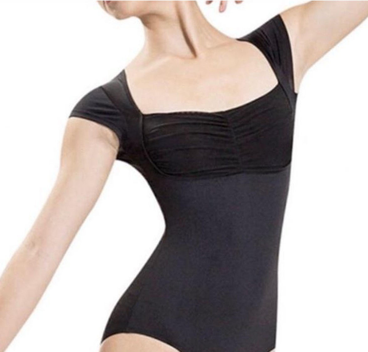 ミニキャップスリーブレオタード