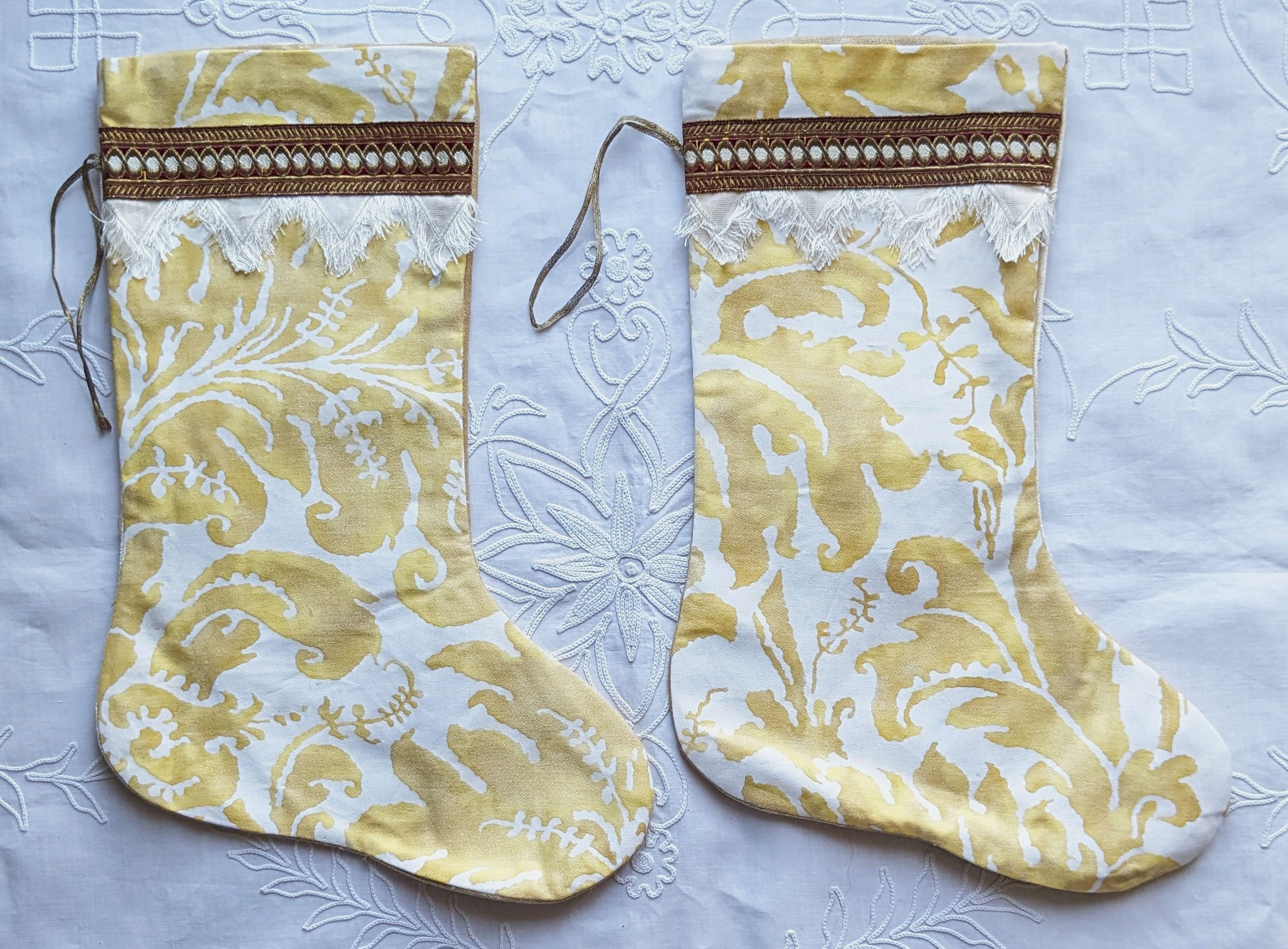 A lot of Two Fortuny Christmas Stocking "Lucrezia in Shades of Yellow & White "